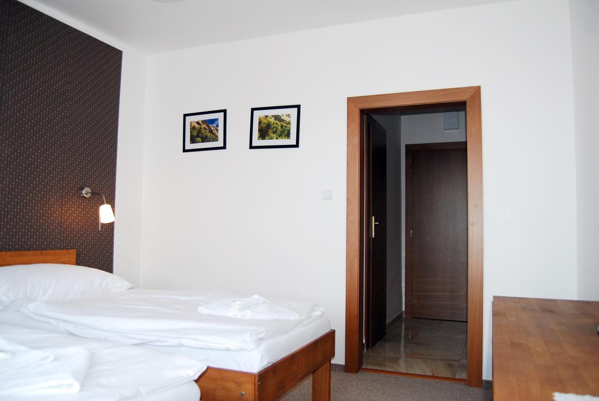 Hotel Lineas Presov Room photo